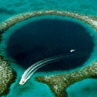 Half Moon Cay en the Great Blue Hole bij Belize