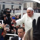 De paus ontmoeten in Vaticaanstad: audiënties en het angelus