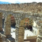 Segovia, onder het aquaduct
