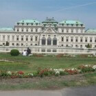 Wenen is een historische, gezellige stad aan de Donau