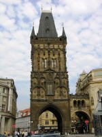 Kruitpoort - Oude Stad Praag / Bron: Lehotsky, Wikimedia Commons (CC BY-SA-3.0)