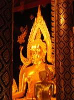 Phra Phuttha Chinnarat in Phitsanulok