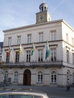 Het Oud Stadhuis van Ninove, een van de vele mooie plekjes in de stad / Bron: Queeste, Wikimedia Commons (CC BY-SA-3.0)