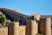 De schitterende stadsmuur van Ávila / Bron: NakNakNak, Pixabay