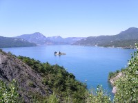  Lac de Serre-Ponçon / Bron: Pyraniton, Wikimedia Commons (CC BY-3.0)