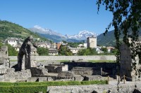 Aosta met bergen en ruïnes / Bron: Roberto m, Pixabay