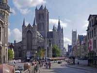 De skyline van Gent wordt bepaald door de drie torens van de Sint-Baafskathedraal, de Sint-Niklaaskerk en het Belfort / Bron: Hpgruesen, Pixabay